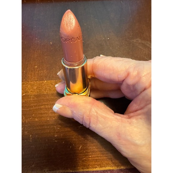 Lipstick bundle, 3 different colors.‎ NWOT - Picture 11 of 11